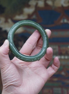 沧海遗珠。俄碧玉雕花莲花胖圆条手镯子女 58圈口1330