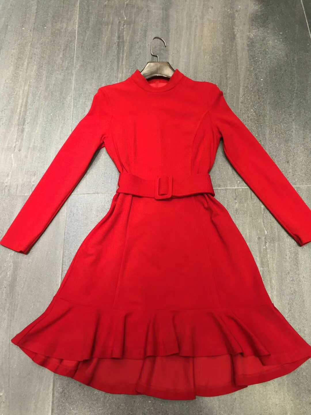 新款腰带连衣裙红色圆领长袖套头修身单件纯色时尚热卖大爱