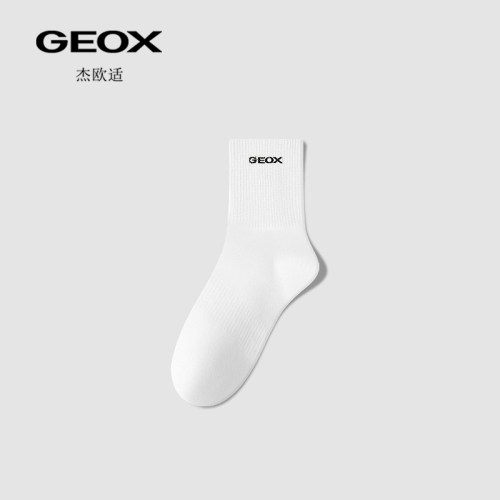 GEOX白色纯棉短筒袜