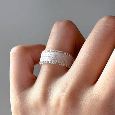 2025年新款复古缎面戒指手工自制简约高级感轻奢贵气食指戒指环女