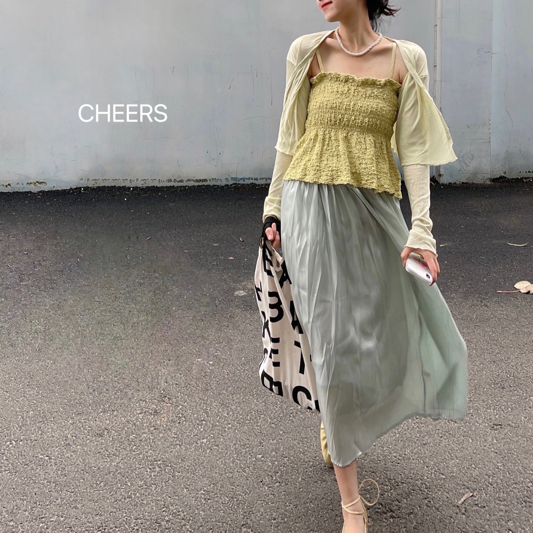 cheers干杯 / 春夏温柔风牛油果绿褶皱感吊带背心轻薄短针织开衫