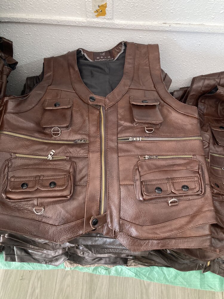 男士真皮牛皮马甲记者服多兜宽松中老年爸爸装冬季