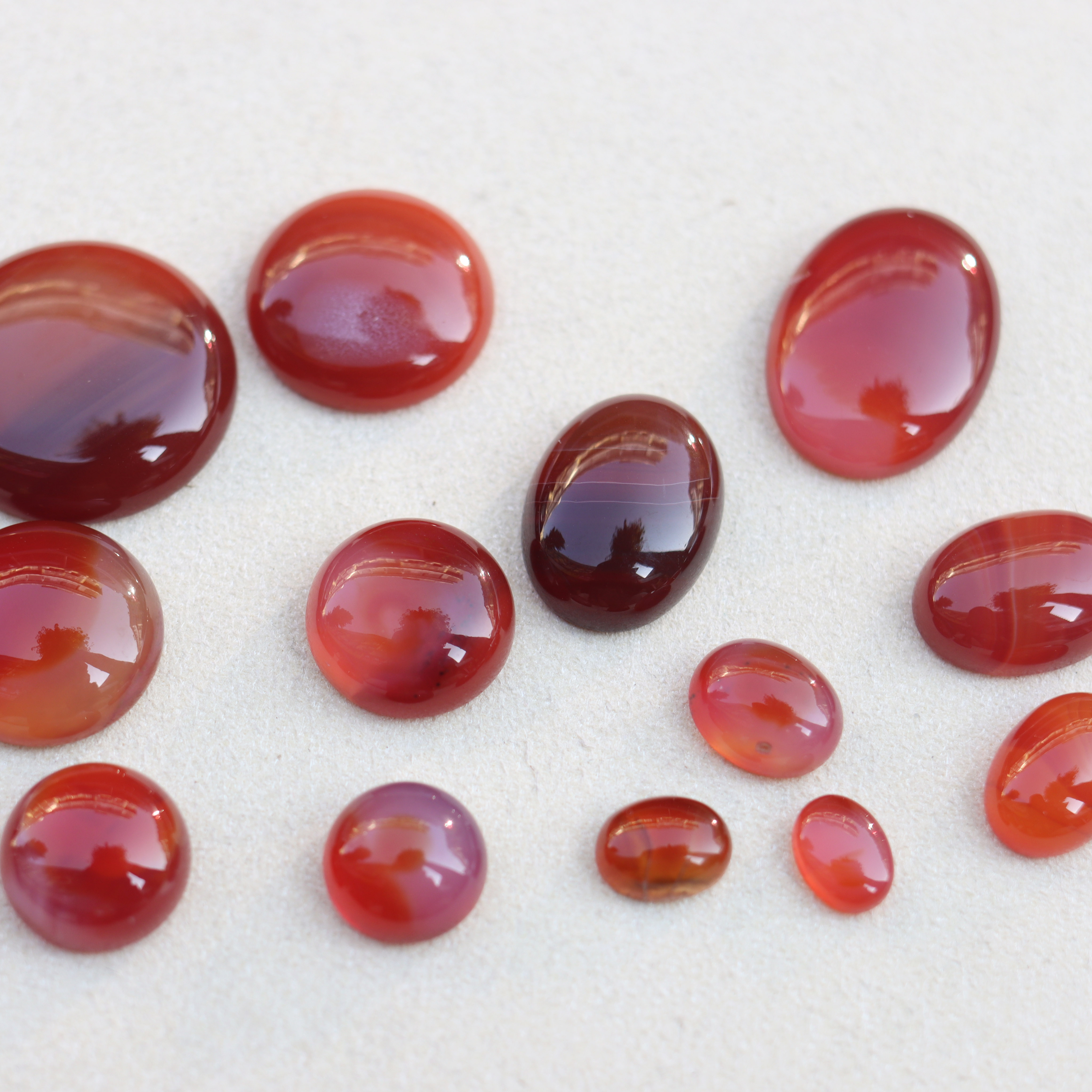 天然红玛瑙B货圆形椭圆形平底戒面diy镶嵌手链项链戒指饰品配件