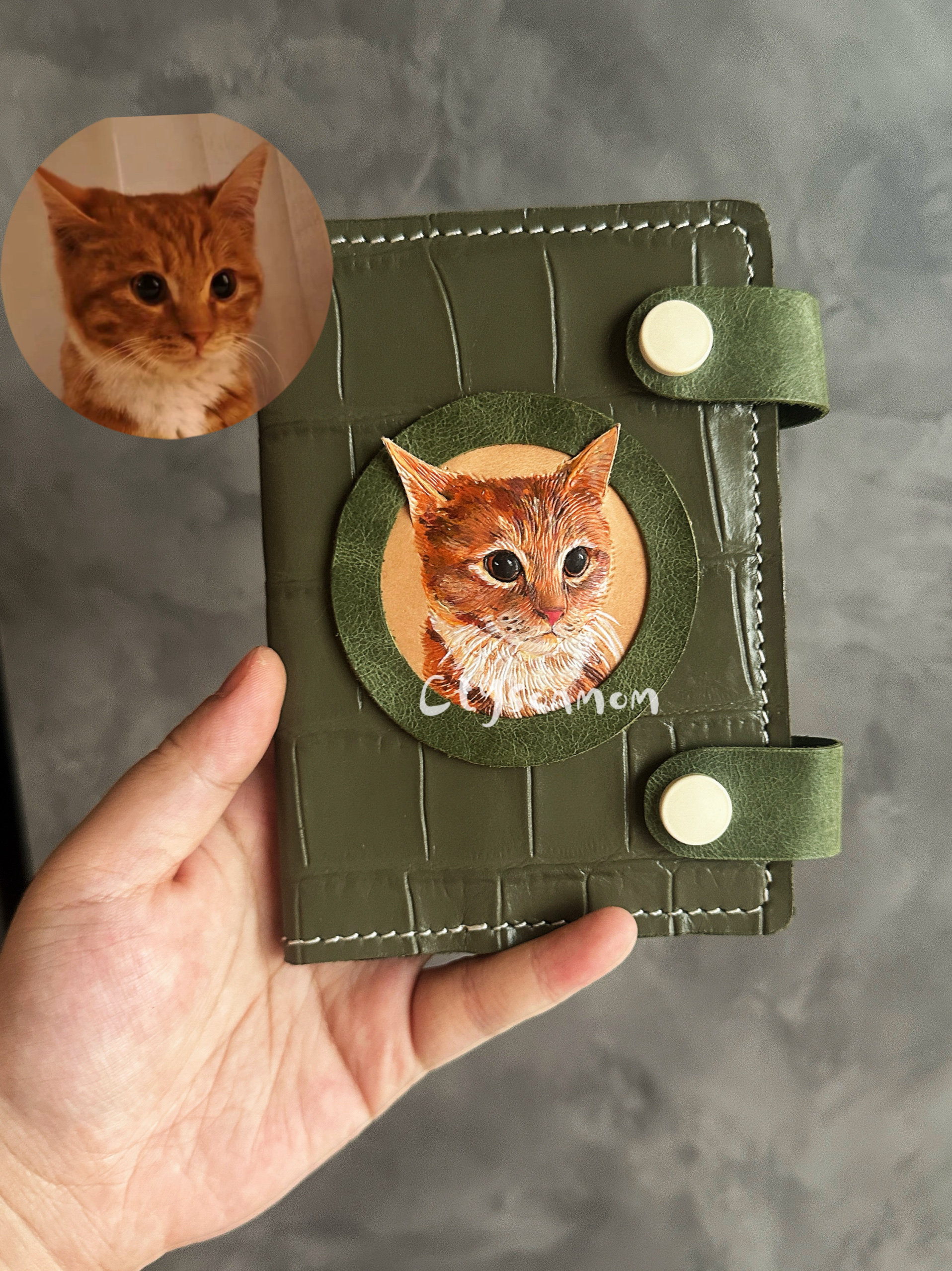 宠物皮雕护照夹diy猫猫狗狗纯手工制作牛皮轻奢便携卡钱包小红书