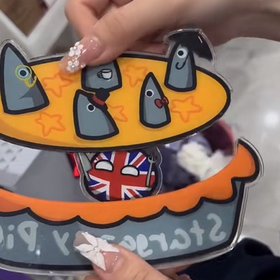 小红书同款英国波兰球抽拉立牌可爱创意亚克力桌面装饰摆件