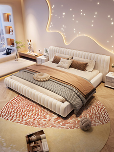 意式主卧泡芙布艺床现代轻奢高级感双人大床别墅主卧婚床高端大气