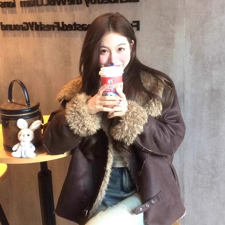 小红书博主种草！美拉德机车外套