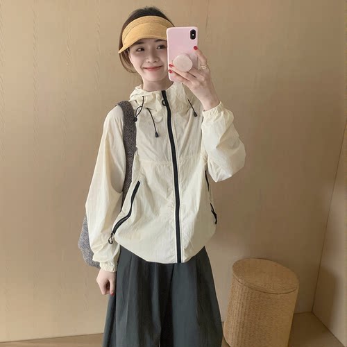 简约风连帽防晒衣2026夏季新款韩版拉链浅色系宽松休闲上衣薄款女