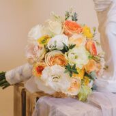 韩式 轻奢仿真花手捧花新娘拍照道具领证婚庆拍照玫瑰七夕领证婚礼