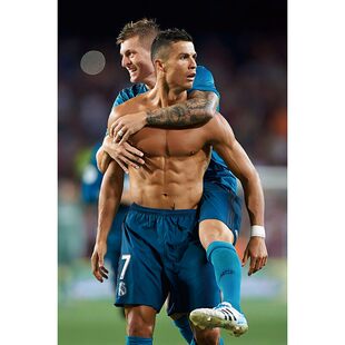 梅西 C罗 内马尔足球明星世界杯海报纸墙贴画男生宿舍装 饰 姆巴佩