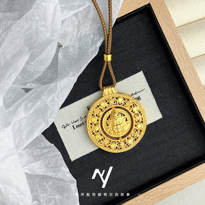 2025新中式古法黄金色沙金黄财神旋转八宝罗盘吊坠男女项链毛衣链