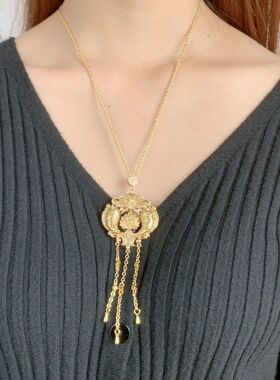 2026新款中国风双鱼戏珠项链女士时尚百搭设计感轻奢锦鲤锁骨链女