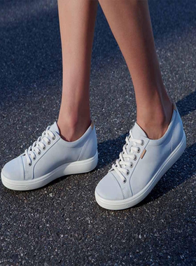 Ecco/爱步女子时尚休闲鞋运动潮牌防滑春秋高帮小白鞋正品530883