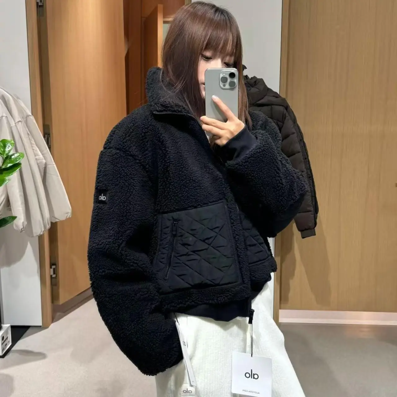 Al*eb高版本羊羔毛经典短款外套