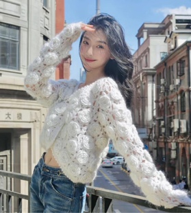 2025早秋新款 钩花镂空毛衣立体花朵V领马海毛手工定制 易梦玲同款