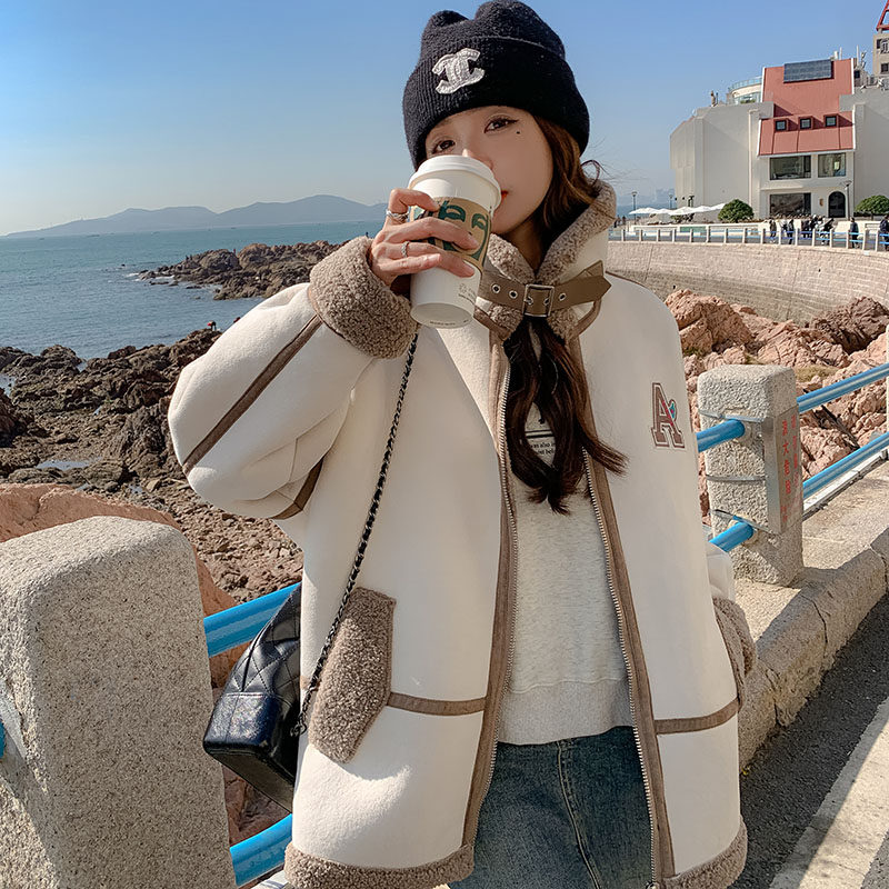 现货皮毛一体立领长袖宽松纯色外套P185K268，女装皮草，铱本正襟