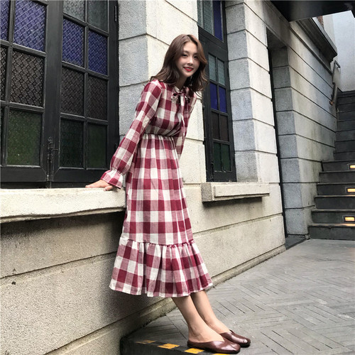 Real-price autumn new Korean version of loose neckline tie bowknot literary Plaid Dress