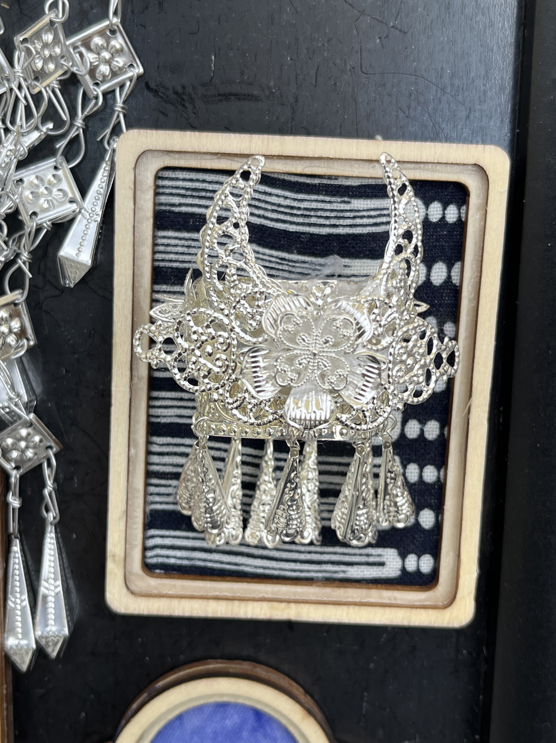 贵州特色黔东南苗族苗银头冠头饰帽子冰箱贴文创纪念品