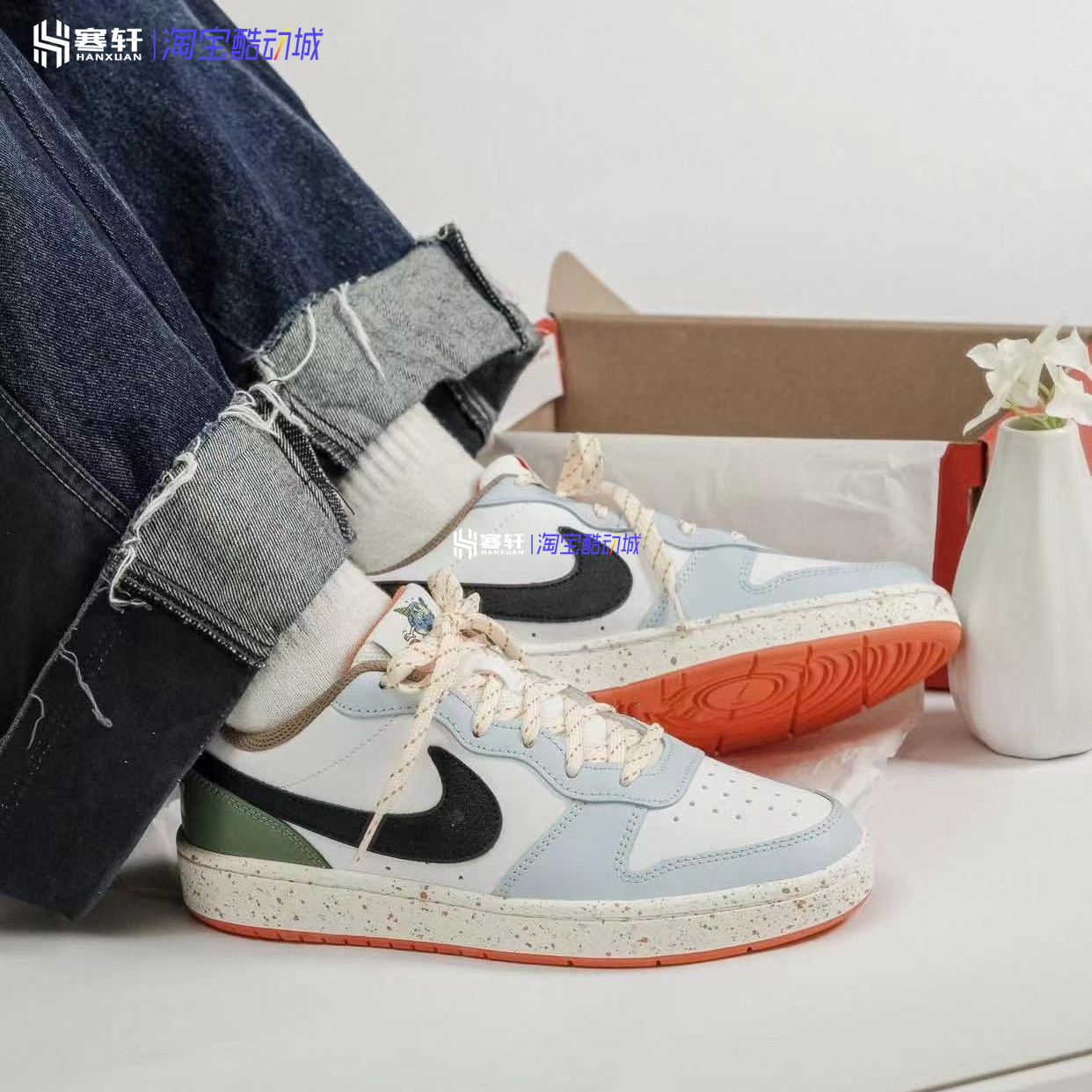 Nike/耐克 Court Borough 2白蓝女低帮运动休闲板鞋DX6052-101