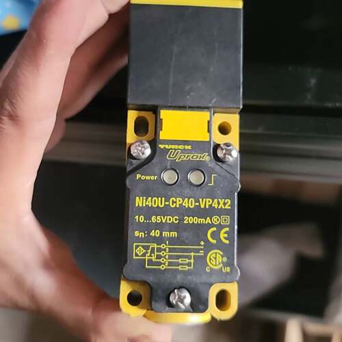 可维修Ni40U-CP40-VP4X2，图尔克接近开关正品没