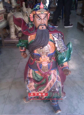 关公招财供奉门厅前台寺庙佛像
