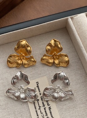 法式自然浪漫金属花朵耳钉耳环简约小众高级感轻奢风复古气质耳饰