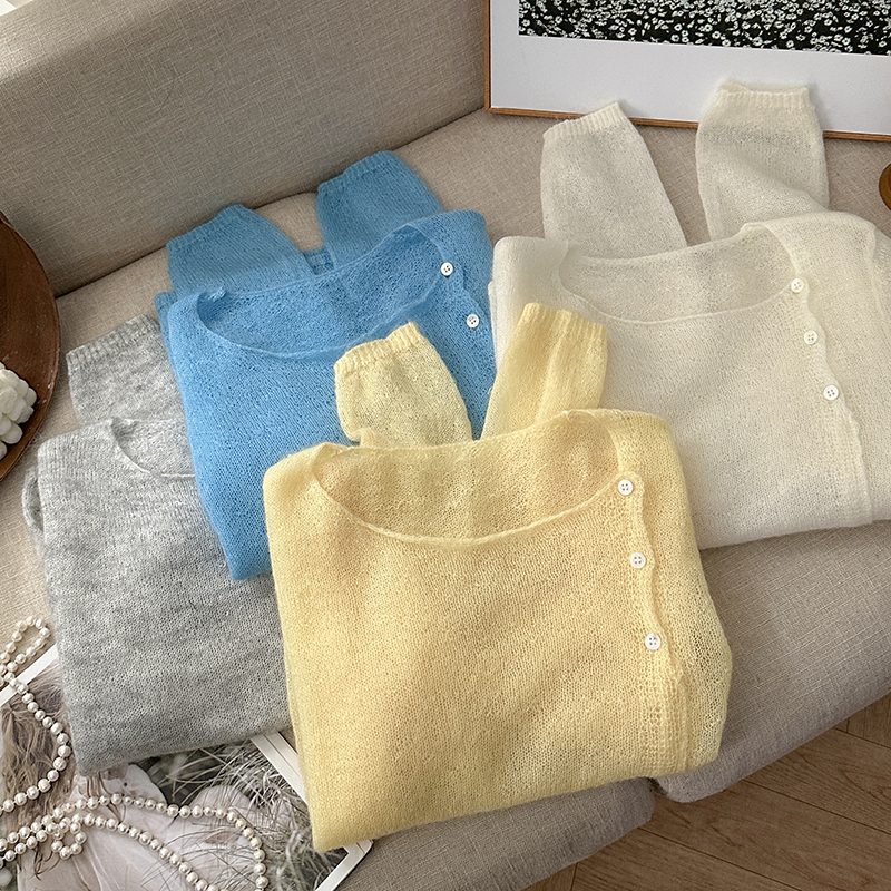 1CoMo 春季羊毛混纺慵懒风马海毛斜扣针织衫马海毛斜扣针织衫8051