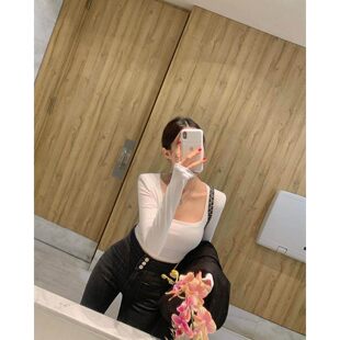 现秋纯色修身 101005 短露脐方低领T恤衫