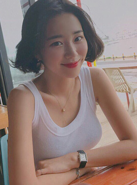 热销 韩国女装 人人穿显瘦 休闲U型领纯色无袖背心