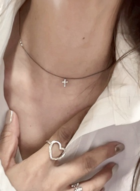 韩国72w通体925纯银 迷你闪烁十字架 细蛇骨项链 锁骨链