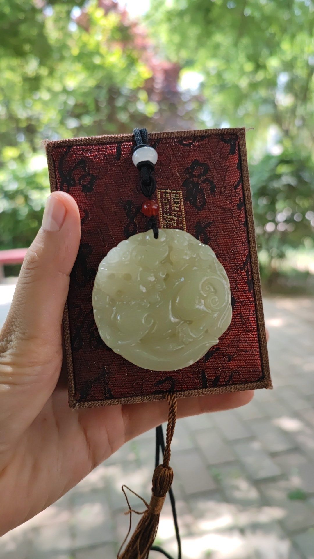 天然A货貔貅青白玉石项链吊坠麒麟玉佩平安圆牌挂件男女款配证书