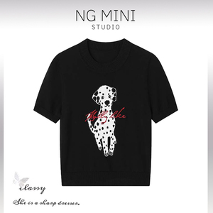 NG Minimalism 趣玩插画 斑点狗嵌花莱赛尔正肩针织短袖T恤