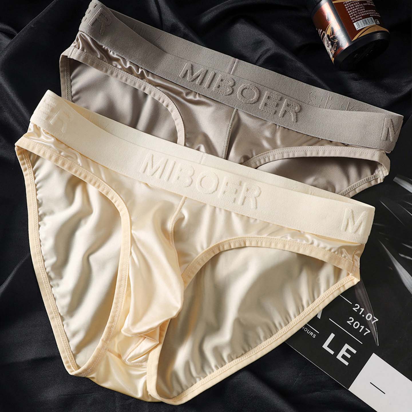 男士缎面冰丝感U凸亮面三角内裤