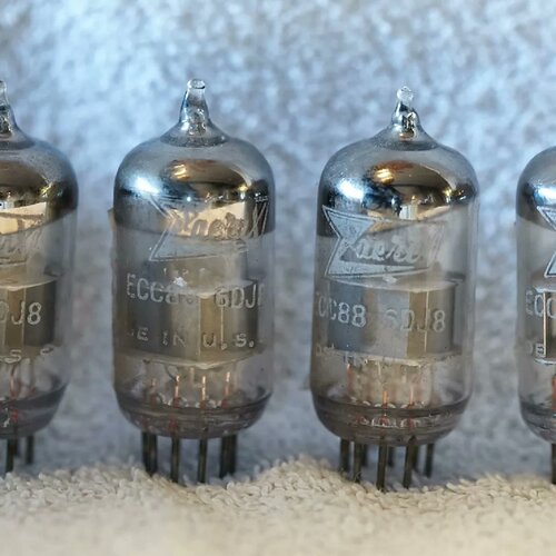 ZAERUXECC88电子管与这种通用6DJ8E88CC