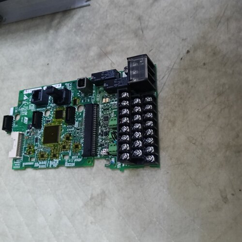 安川变频器a1000系列主板etc740110s1016