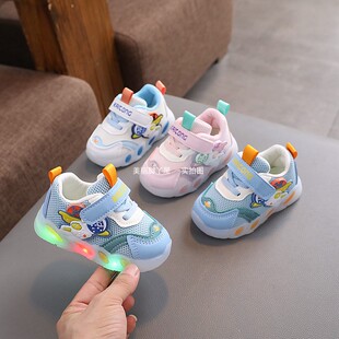春秋季款婴幼儿软底学步鞋1-2-3岁5儿童双网防滑运动鞋男女宝亮灯