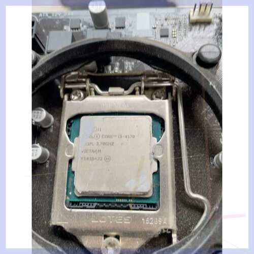 议价B85M-D2V-SI带i3-4170 功能正常 成色如