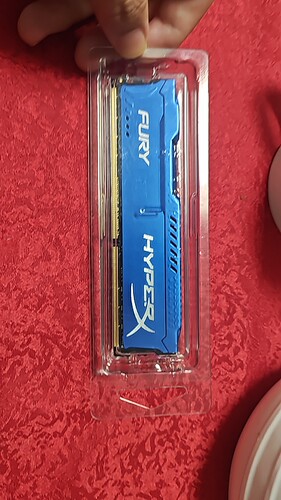 骇客神条8G DDR3 1866台式机内存条