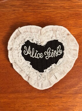 Alice girl原创新款 Lolita傲娇小姐 爱心胸章