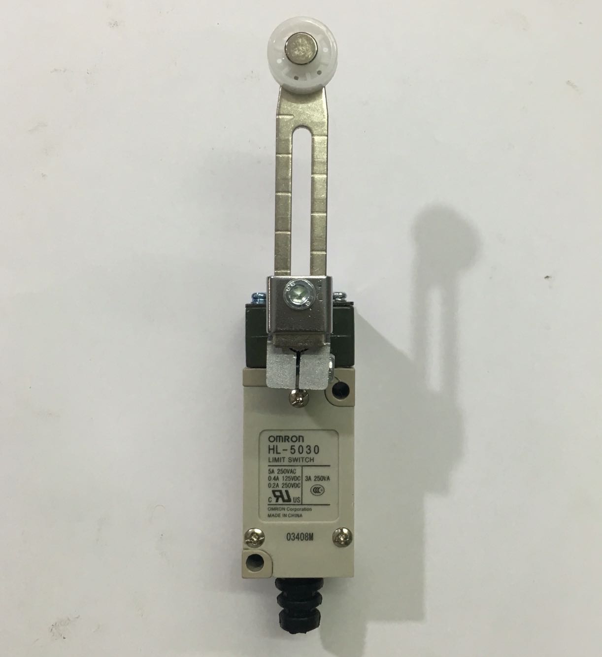 原装正品 欧姆龙 限位开关 行程开关 HL-5030 HL5030 带滚轮