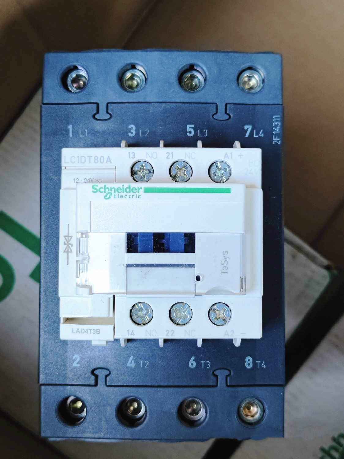 原装正品 LC1-DT80ABD施耐德LC1DT80A四极接触器80A直流线圈DC24V