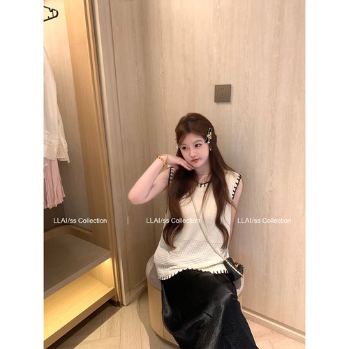 来来LLAI贝壳绣天丝小背心