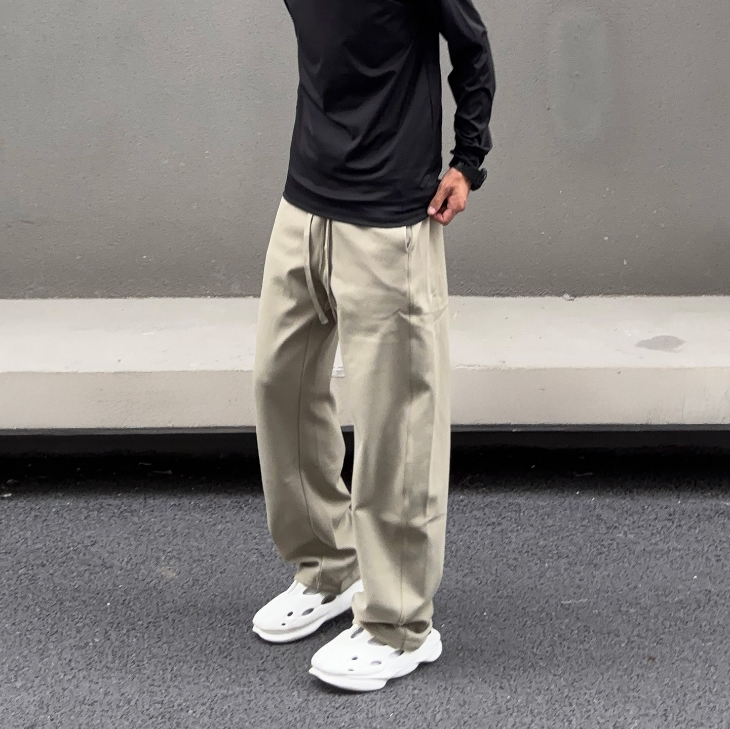 立体剪裁弯刀裤宽松男同款休闲裤