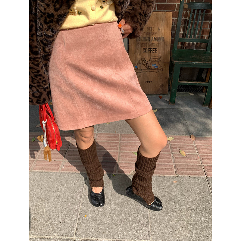 今屿花花粉色麂皮绒半身裙女