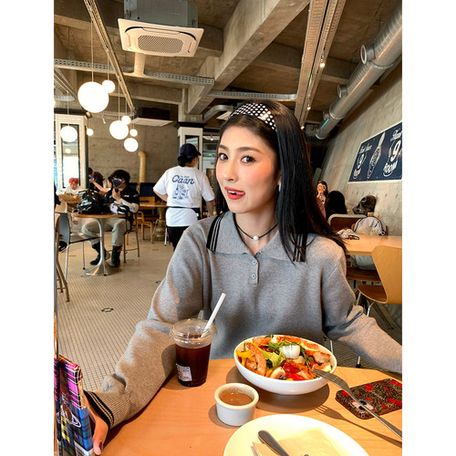 今屿花花灰色套装裙女两件套