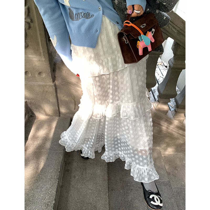 今屿花花白色蛋糕裙女