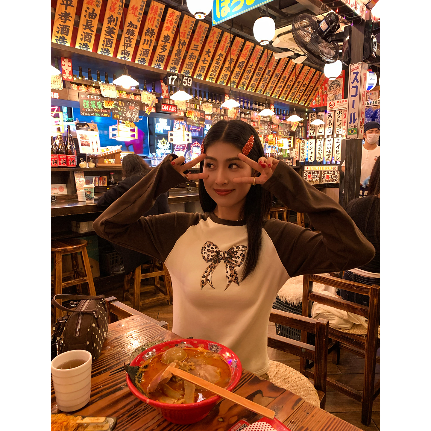 今屿花花长袖T恤女打底衫