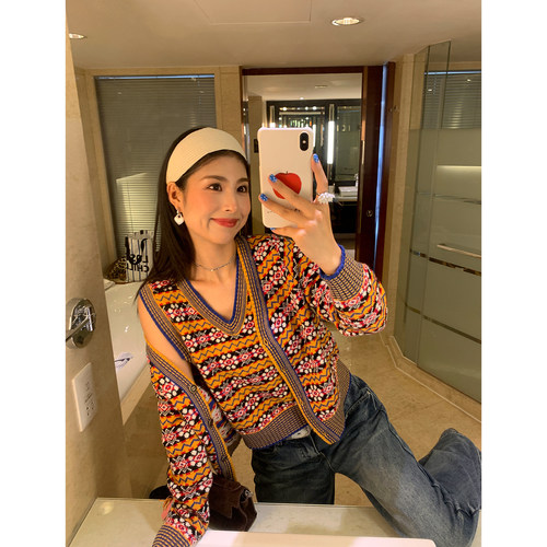 今屿花花两件套针织衫女