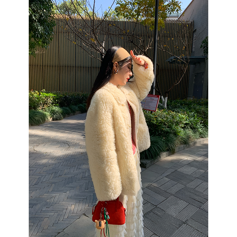 今屿花花保暖环保皮草女