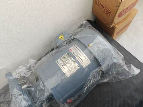 日本原装NOP油泵电机组齿轮泵TOP-2MY200-204HBMPVBE带溢流阀底座